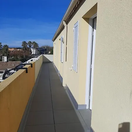 Apartamento 4 Pers. Piscine ,ascenceur Et Parking
