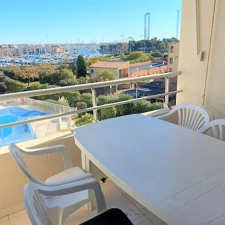 4 Pers. Piscine ,ascenceur Et Parking אגדה