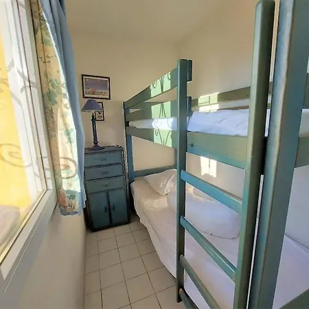 4 Pers. Piscine ,ascenceur Et Parking אגדה