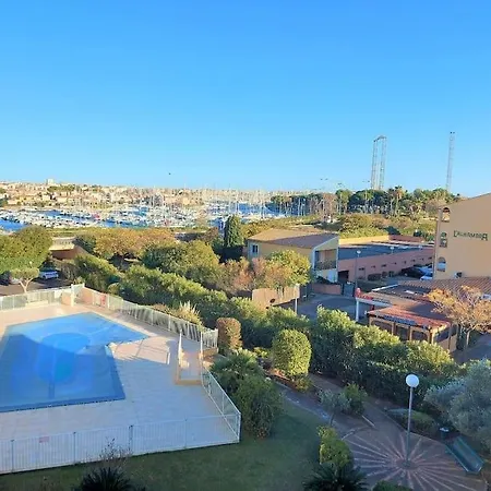 4 Pers. Piscine ,ascenceur Et Parking Агд
